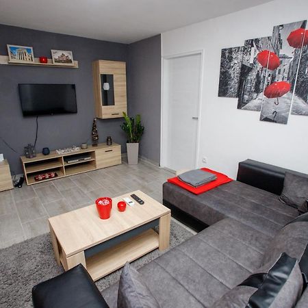 7 Days Premium Apartment Σουμπότικα Εξωτερικό φωτογραφία